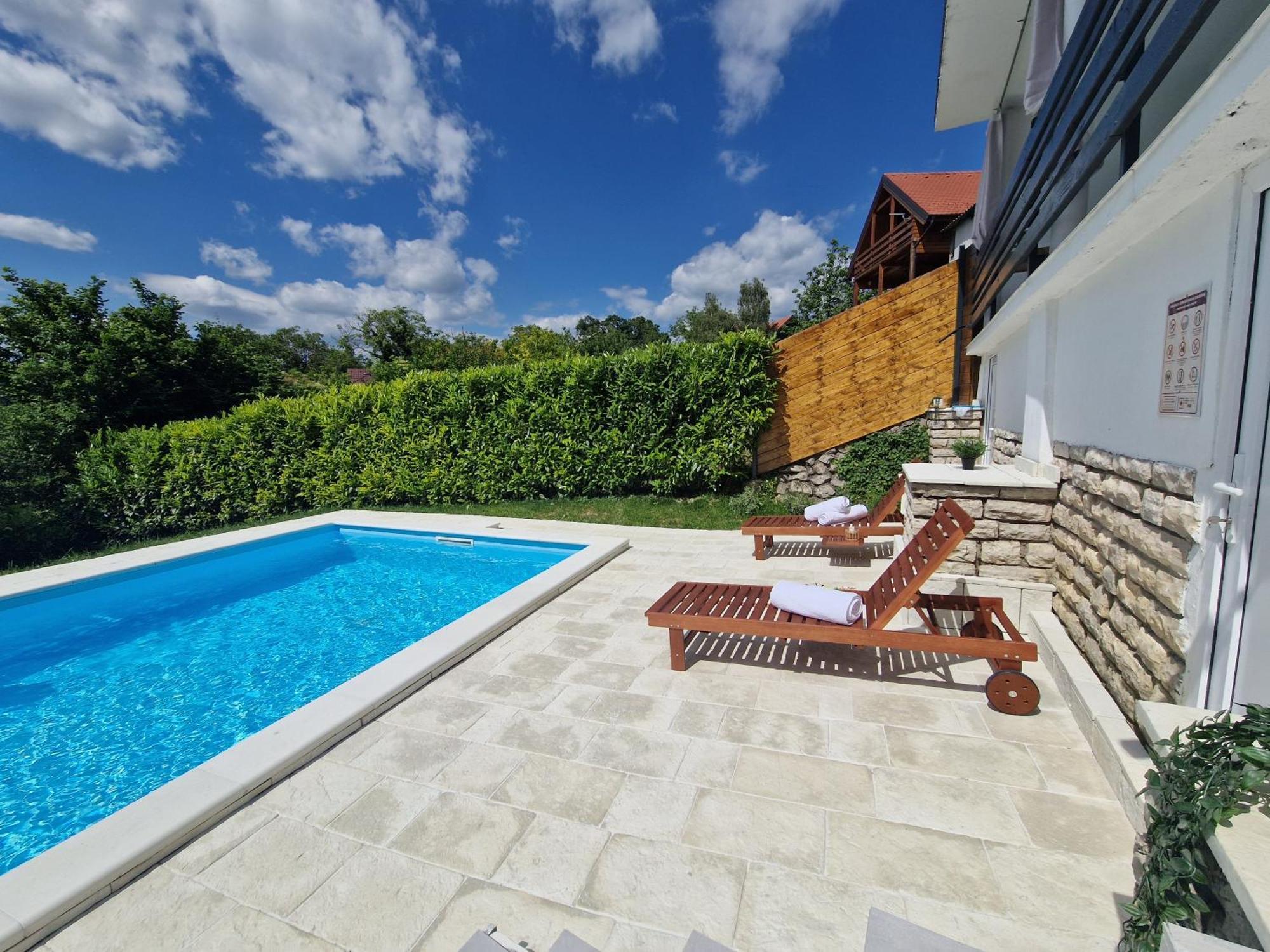 Otto - Private Pool & Garden * Zagreb